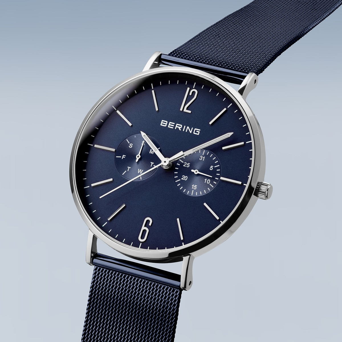 Bering Herrenuhr mit blauem Zifferblatt – 14240-303