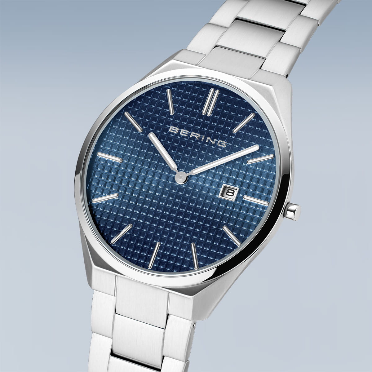 Bering Herrenuhr blaues Zifferblatt 17240-707