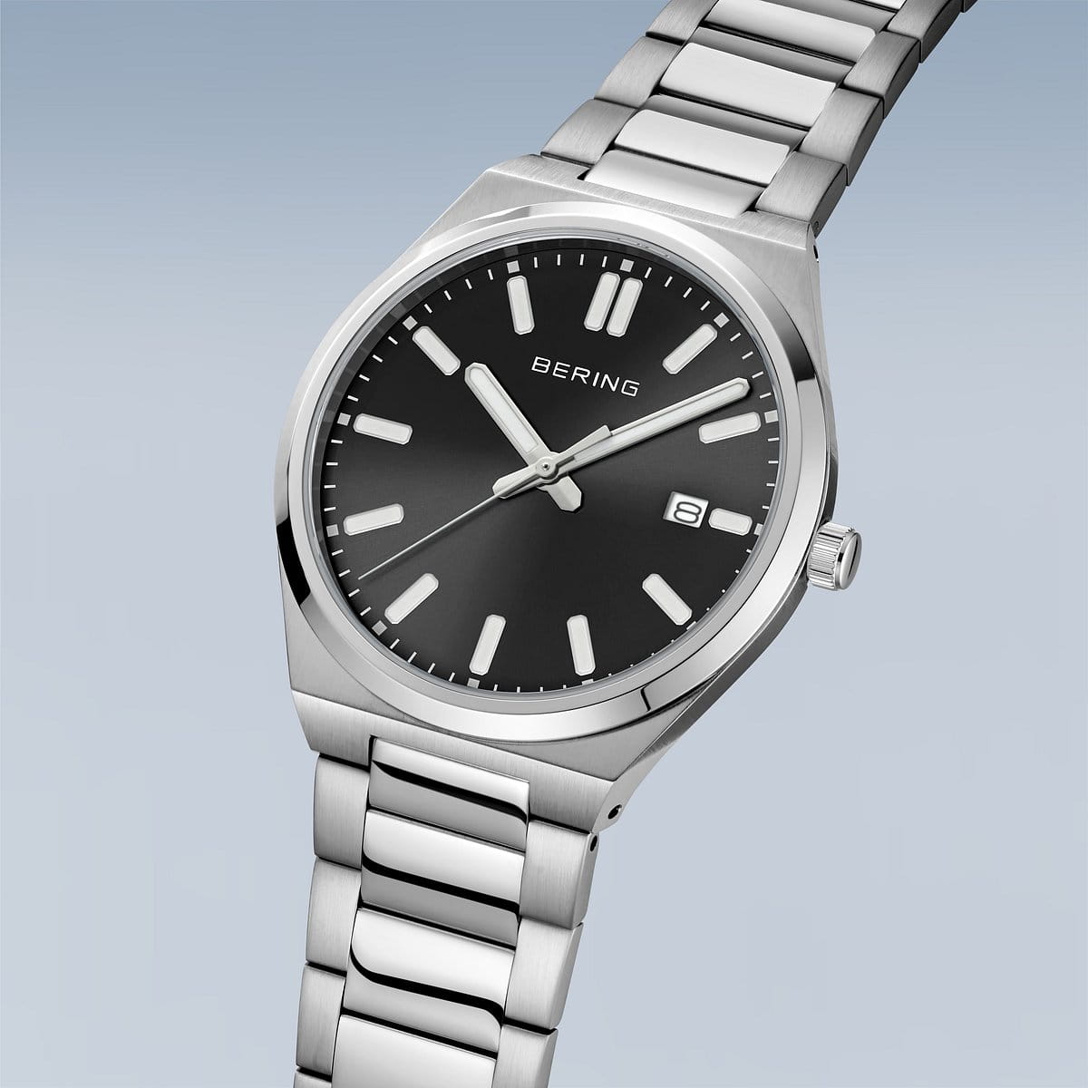 Bering Herrenuhr schwarzes Zifferblatt 17639-702