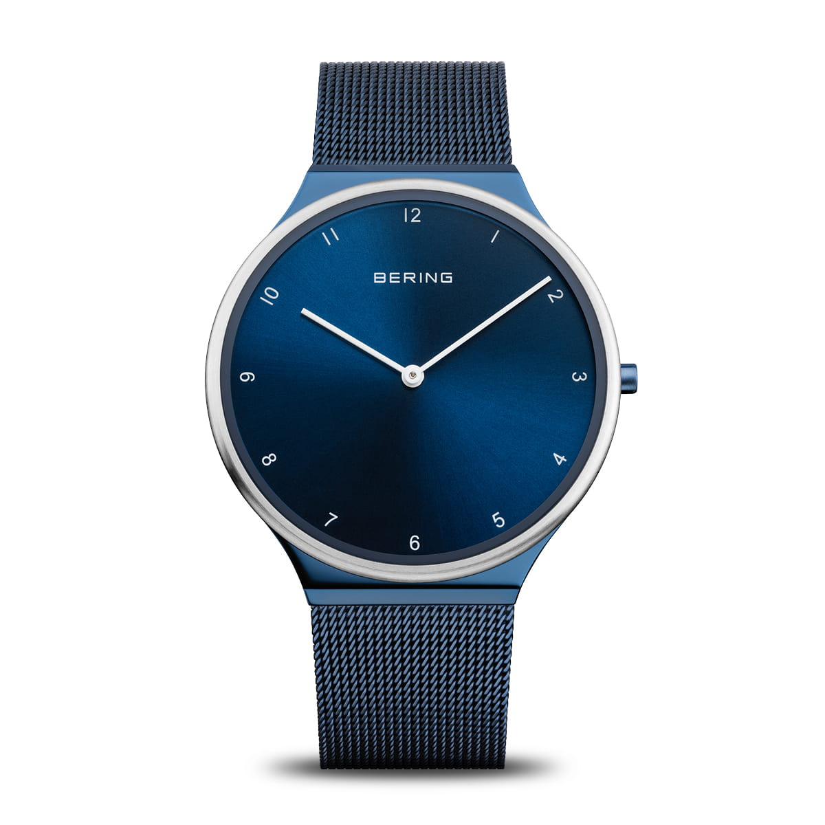Damenarmbanduhr mit blauem Zifferblatt und silbernem Gehäuse, Mesh-Armband in Blau