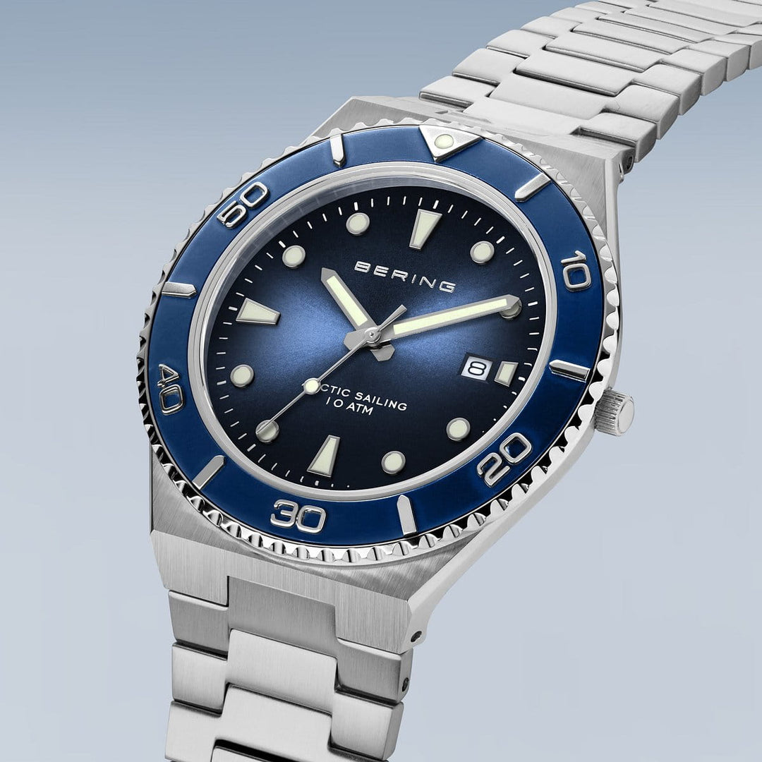Bering Herrenuhr mit blauem Zifferblatt – 18940-707