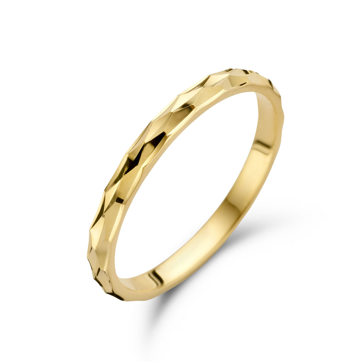 Ring aus 14K Gelbgold mit gediamantierter Oberfläche und facettiertem Design
