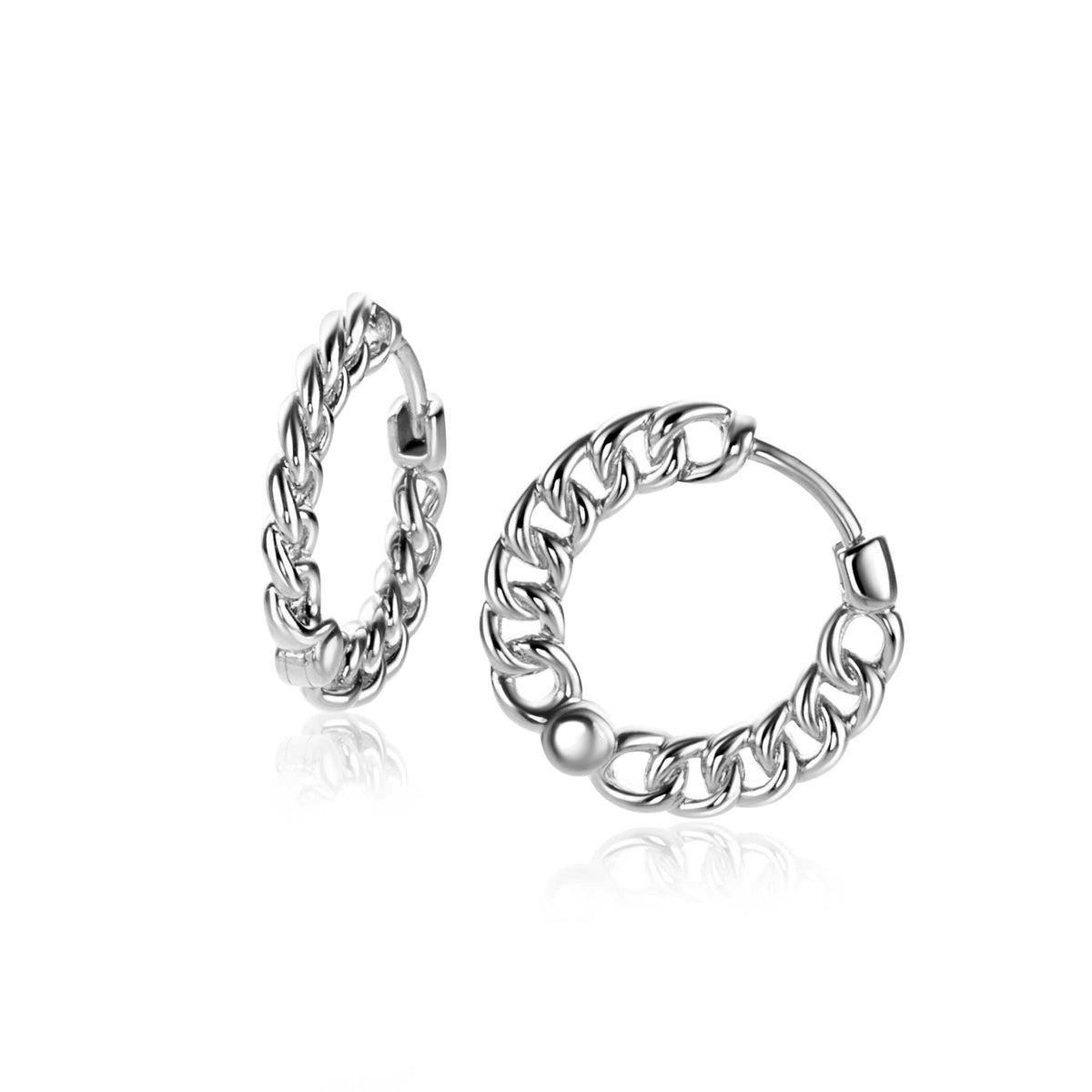 Ohrringe aus Silber mit einer Kettenstruktur und einem geschlossenen Ringverschluss