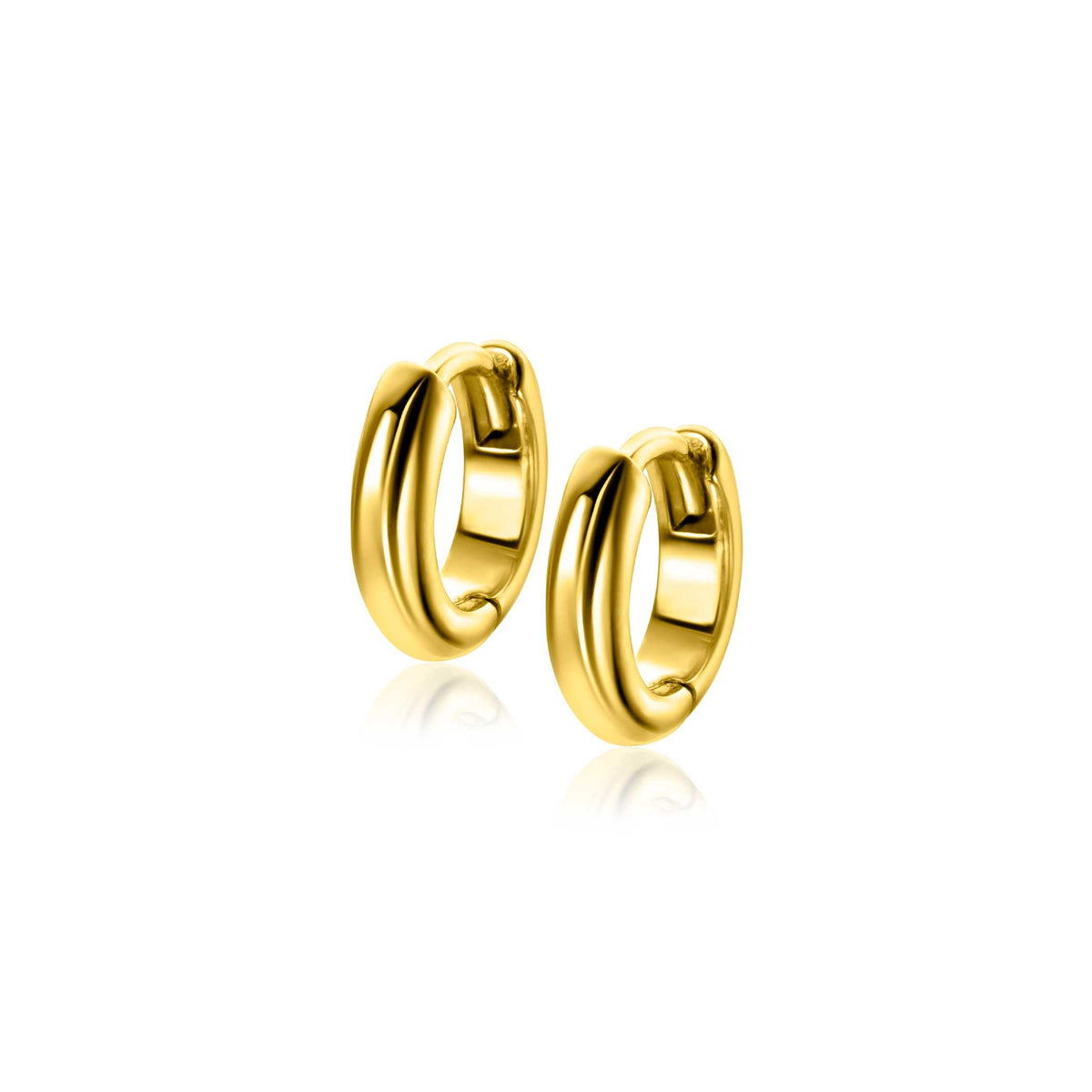 Zwei goldene Creolen mit geschwungenem Design und glänzender Oberfläche
