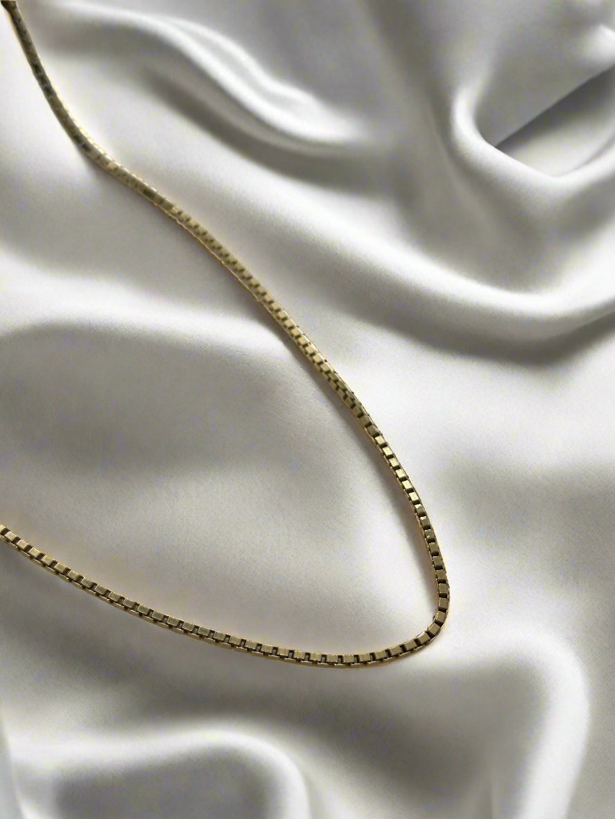 Vintage Collier aus 18k Gold mit venetianischem Design, 52 cm lang und 10 g schwer