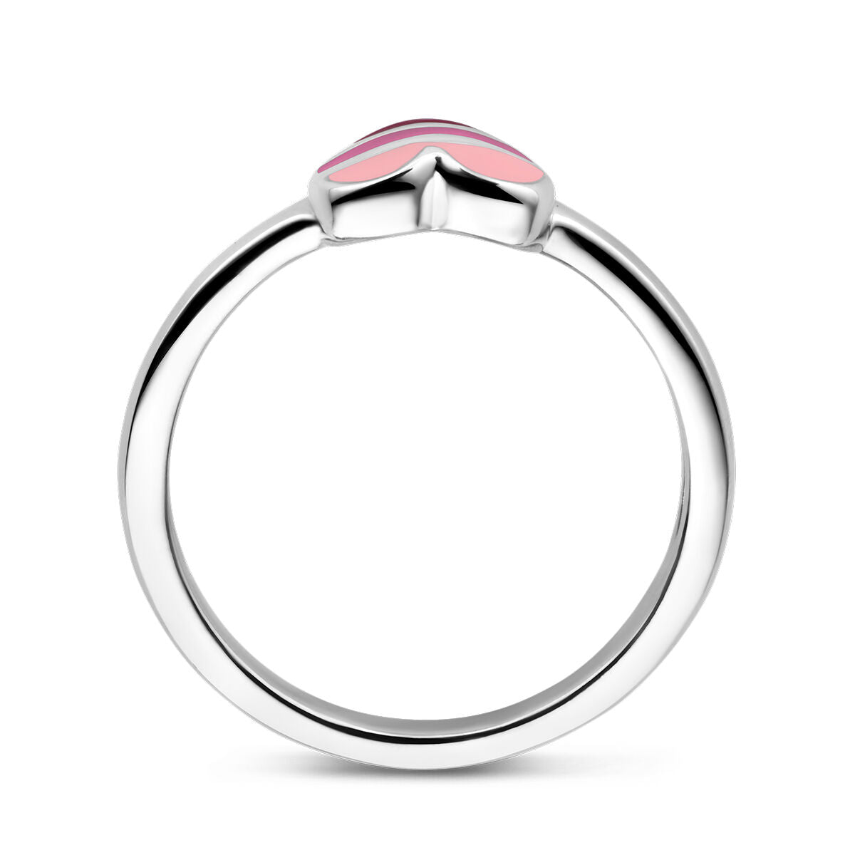 De Van der Kooij Collectie ring hart zilver gerhodineerd is een kinderring met een roze emaille accent en elegant hartontwerp, getoond van opzij tegen een witte achtergrond.