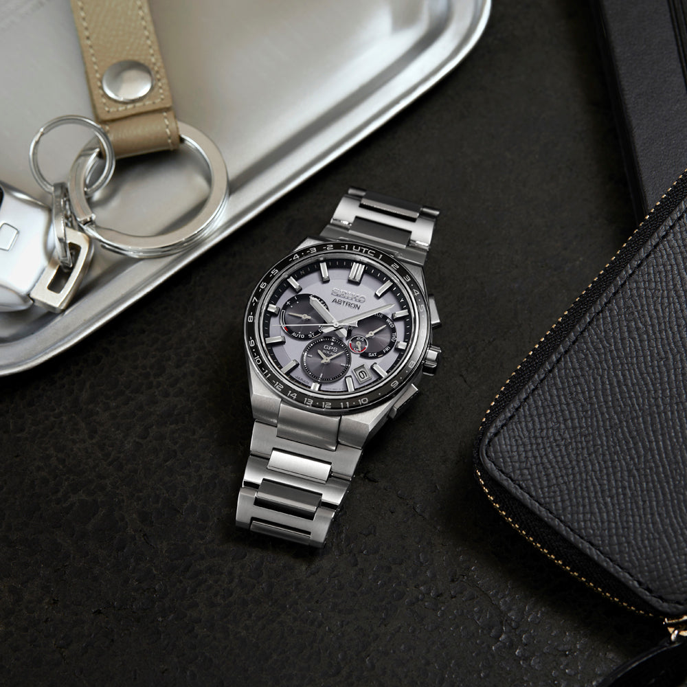 Seiko Astron Herrenuhr SSH107J1