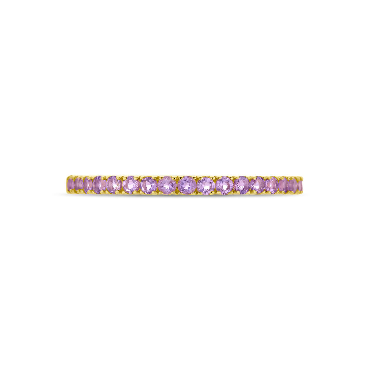 De Van der Kooij Collectie ring met geboortesteen licht amethist juni 14K geelgoud is een delicate geelgouden ring bezet met kleine, ronde lichte amethiststeentjes, afgebeeld op een effen witte achtergrond.