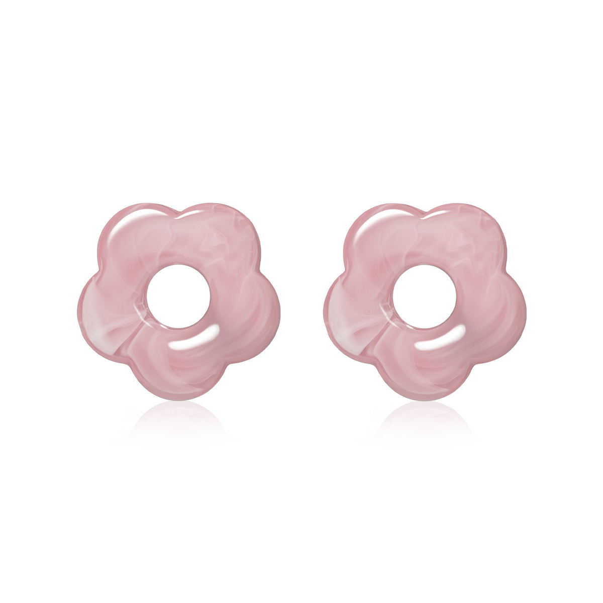 Ohrstecker in Blumenform aus rosa Kunststoff mit durchgehendem Loch in der Mitte