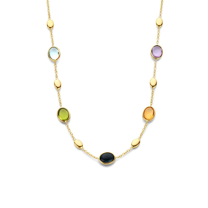 De Gouden dames ketting natuurlijke kleurstenen 14K van Van der Kooij Collectie is een luxe collier met afwisselend ovale, kleurrijke edelstenen en goud, gelijkmatig verdeeld over de schakelketting, getoond op een witte achtergrond.