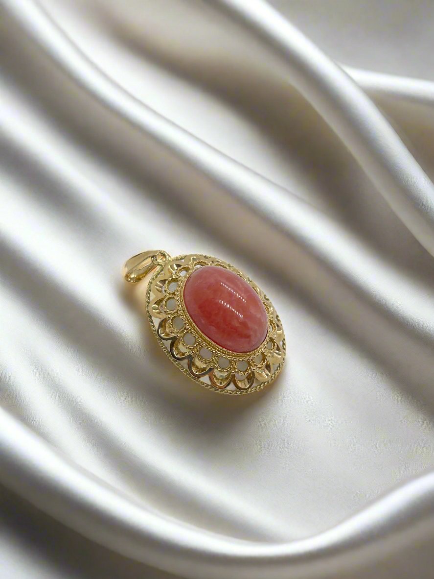 Vintage Hänger aus 14k Gold mit ovalem rhodochrosit und filigranem Design