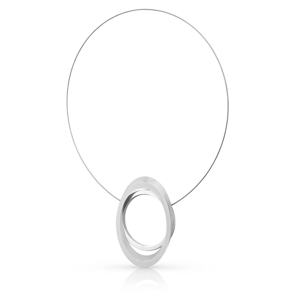 Collier mit großer ovaler Ring aus Silber und feinem Draht.