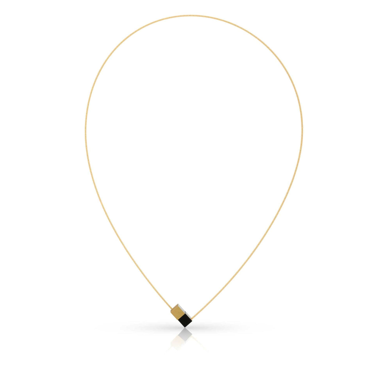 Collier mit zwei schwarzen Würfeln und goldfarbener Drahtkette