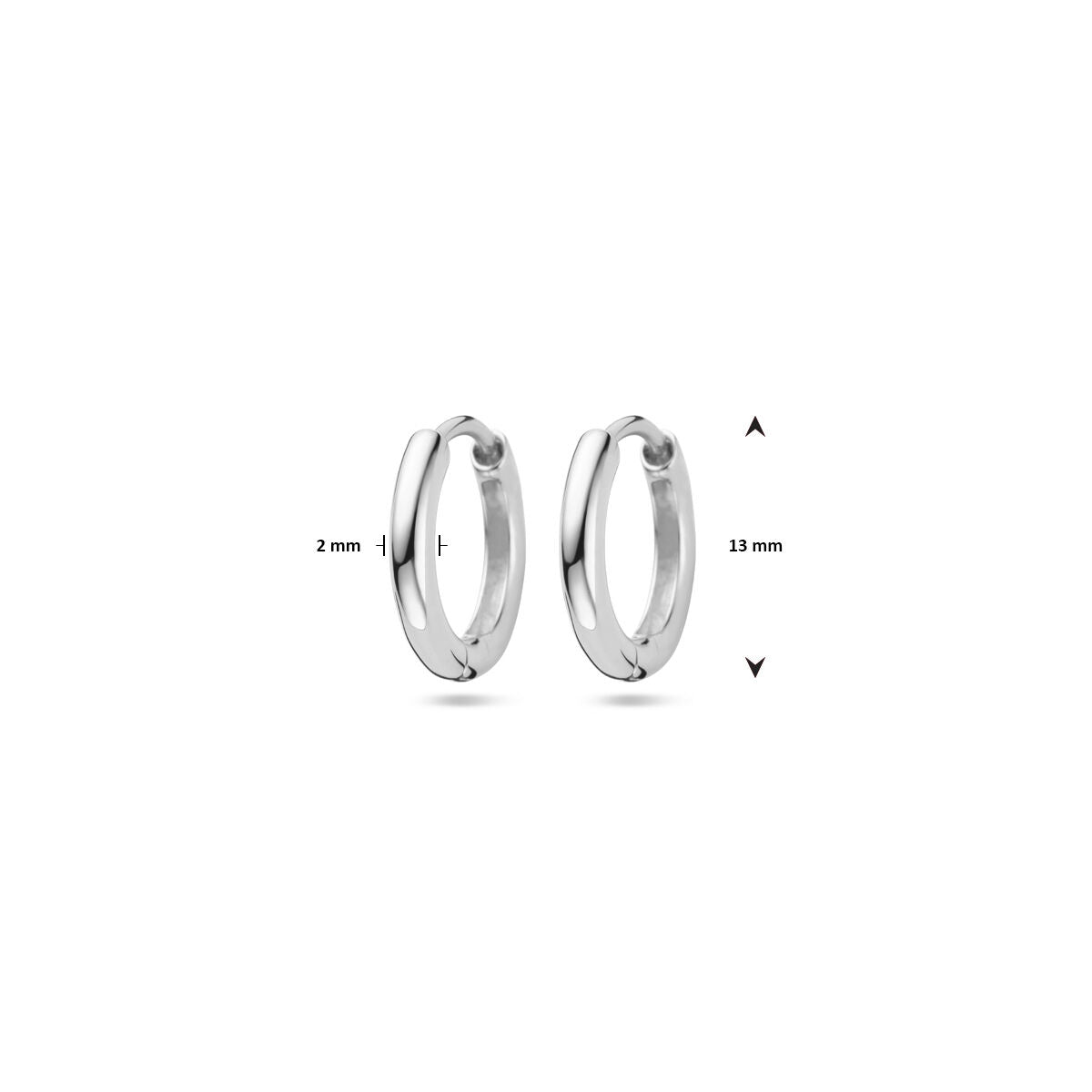 Een paar Van der Kooij Collectie oorringen 2,0 mm voor oorringhangers, zilver gerhodineerd, voor dames (13 mm diameter), afgebeeld op een effen witte achtergrond.