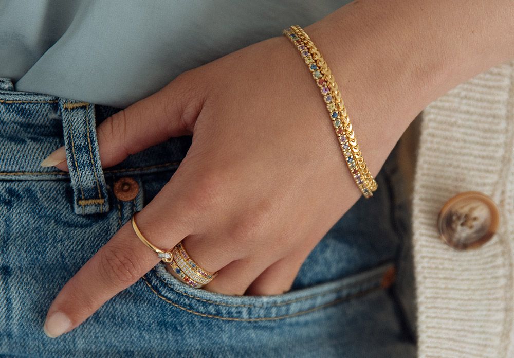 Gelbgoldenes Tennisarmband mit Regenbogen-Saphiren – 14 Karat Damenarmband 3.65 Karat