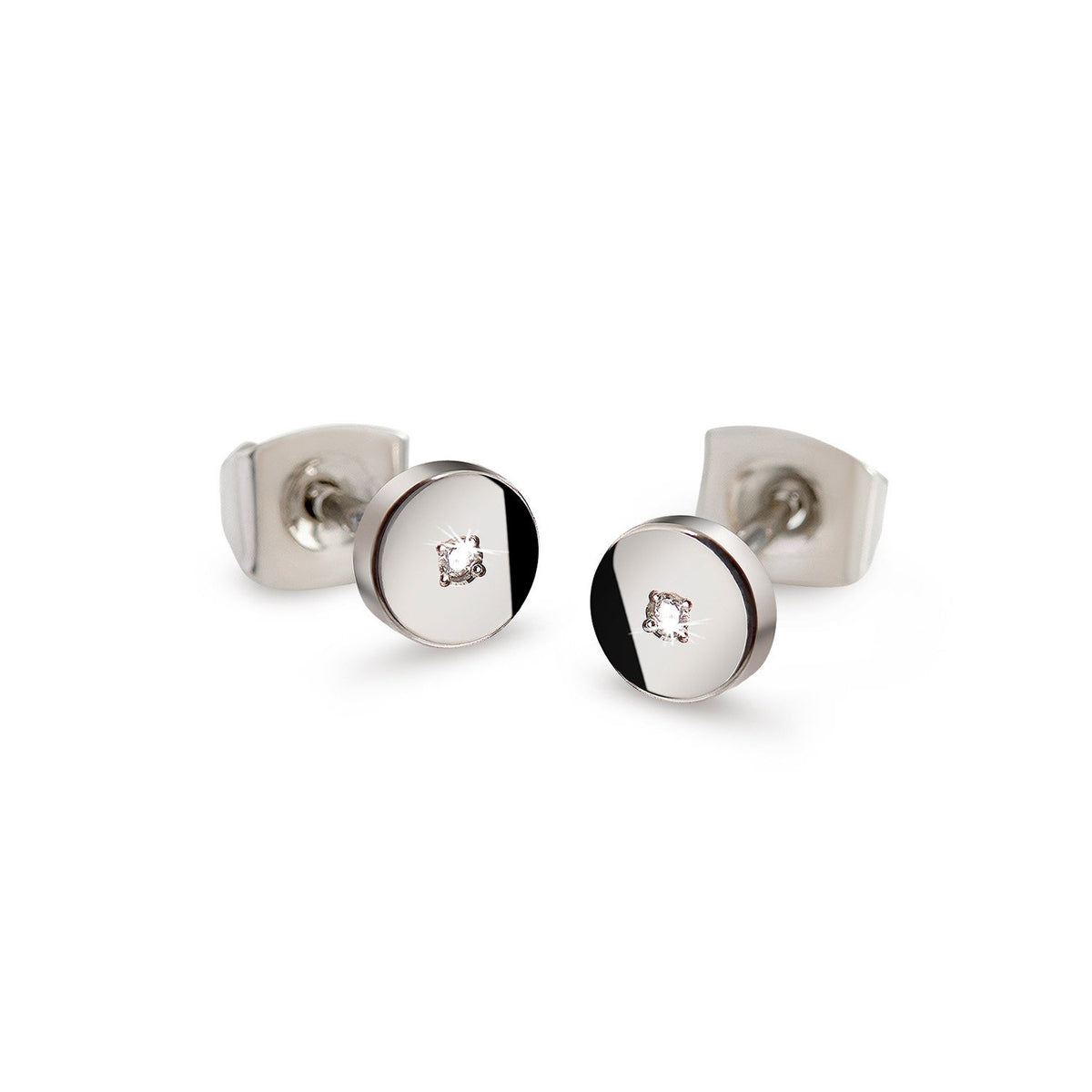 Ohrstecker aus Titan mit einem klaren Edelstein und polierter Oberfläche