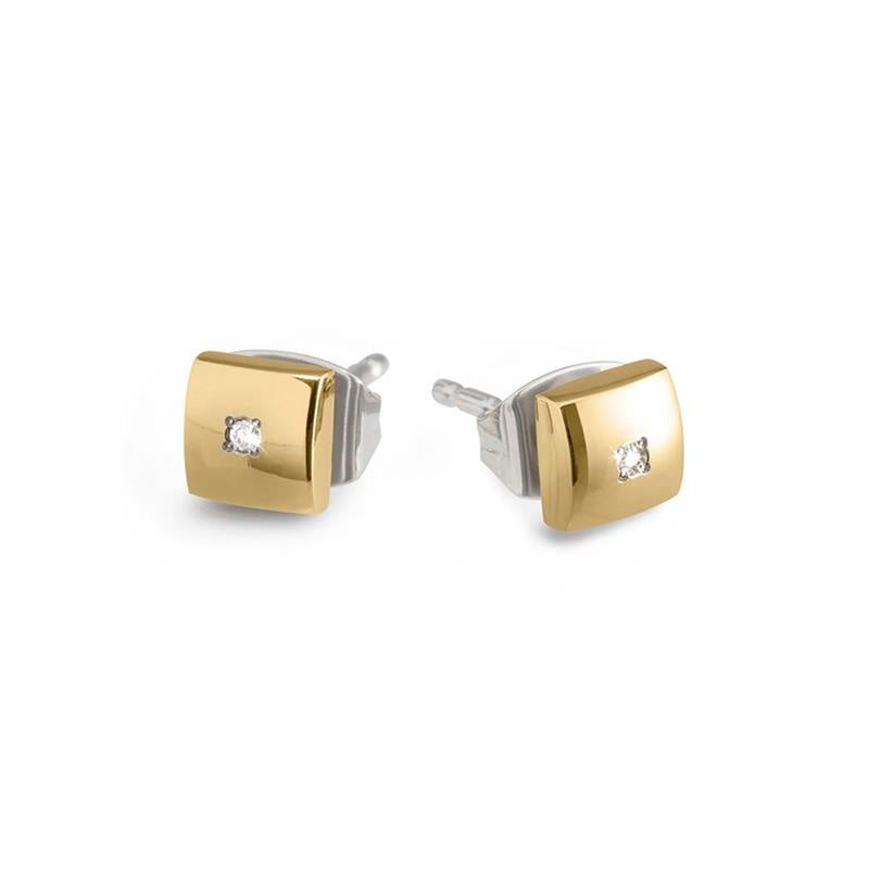 Ohrstecker aus Titan mit quadratischem, goldfarbenem Design und einem kleinen, funkelnden Stein