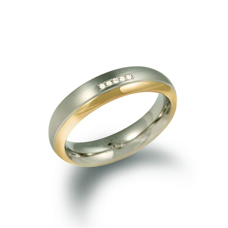 Bicolor Titanring mit glänzender Oberfläche und fünf kleinen Diamanten