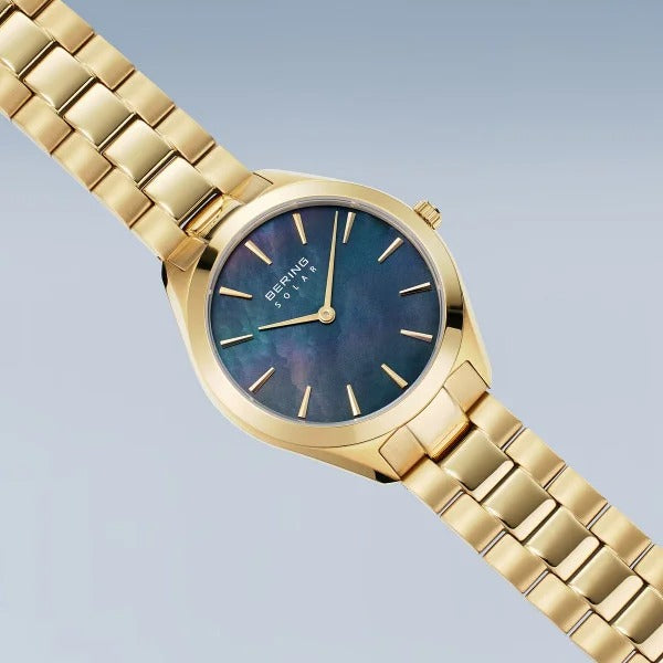 Bering Damenuhr – Solar mit blauem Perlmuttzifferblatt