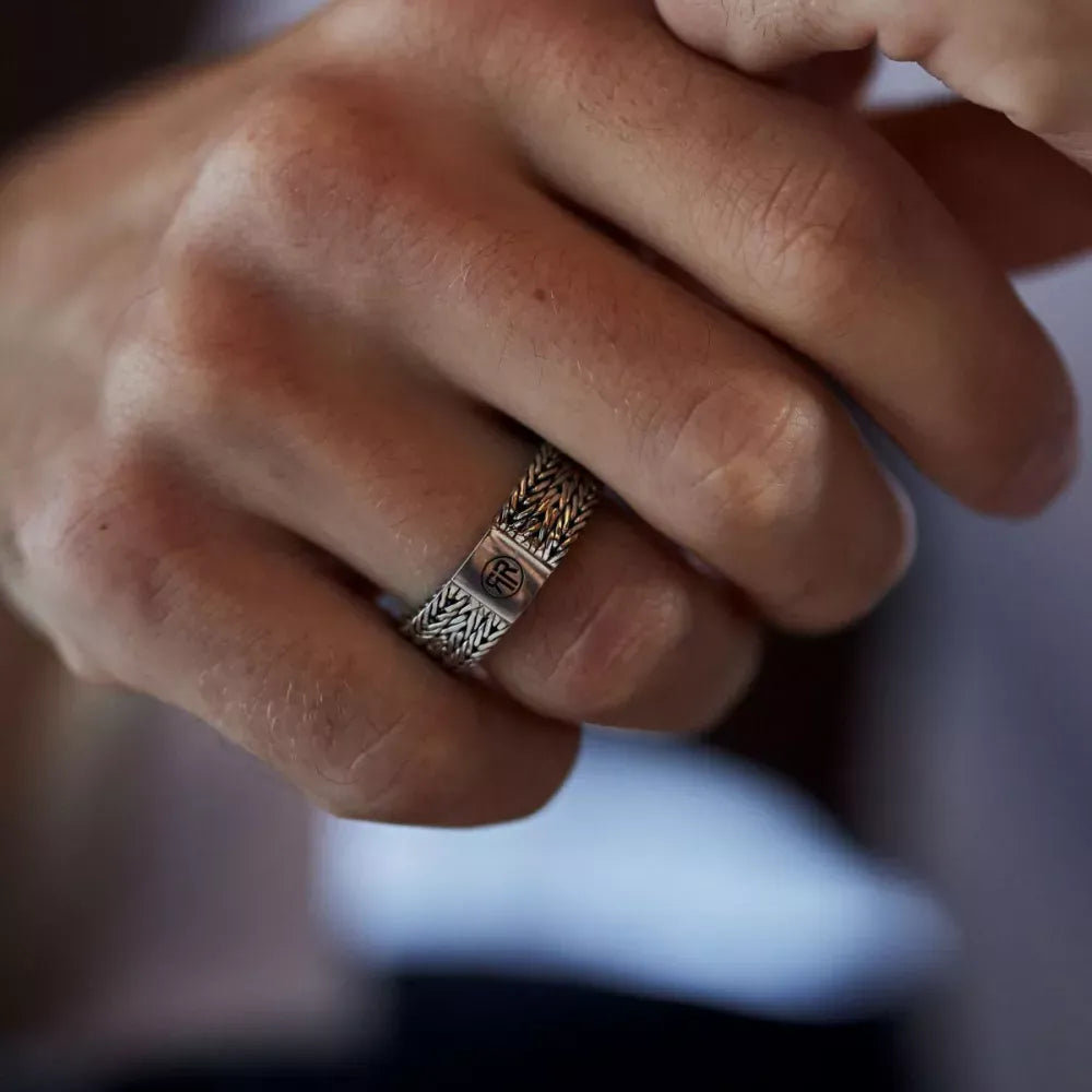 Ring Triton