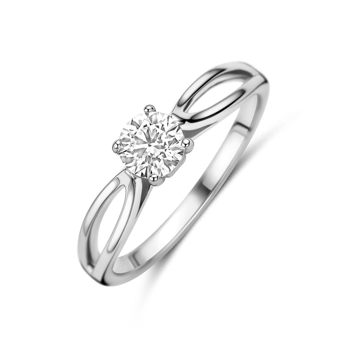 Ring aus rhodiniertem 925 Silber mit Zirkonia und geschwungenem Design