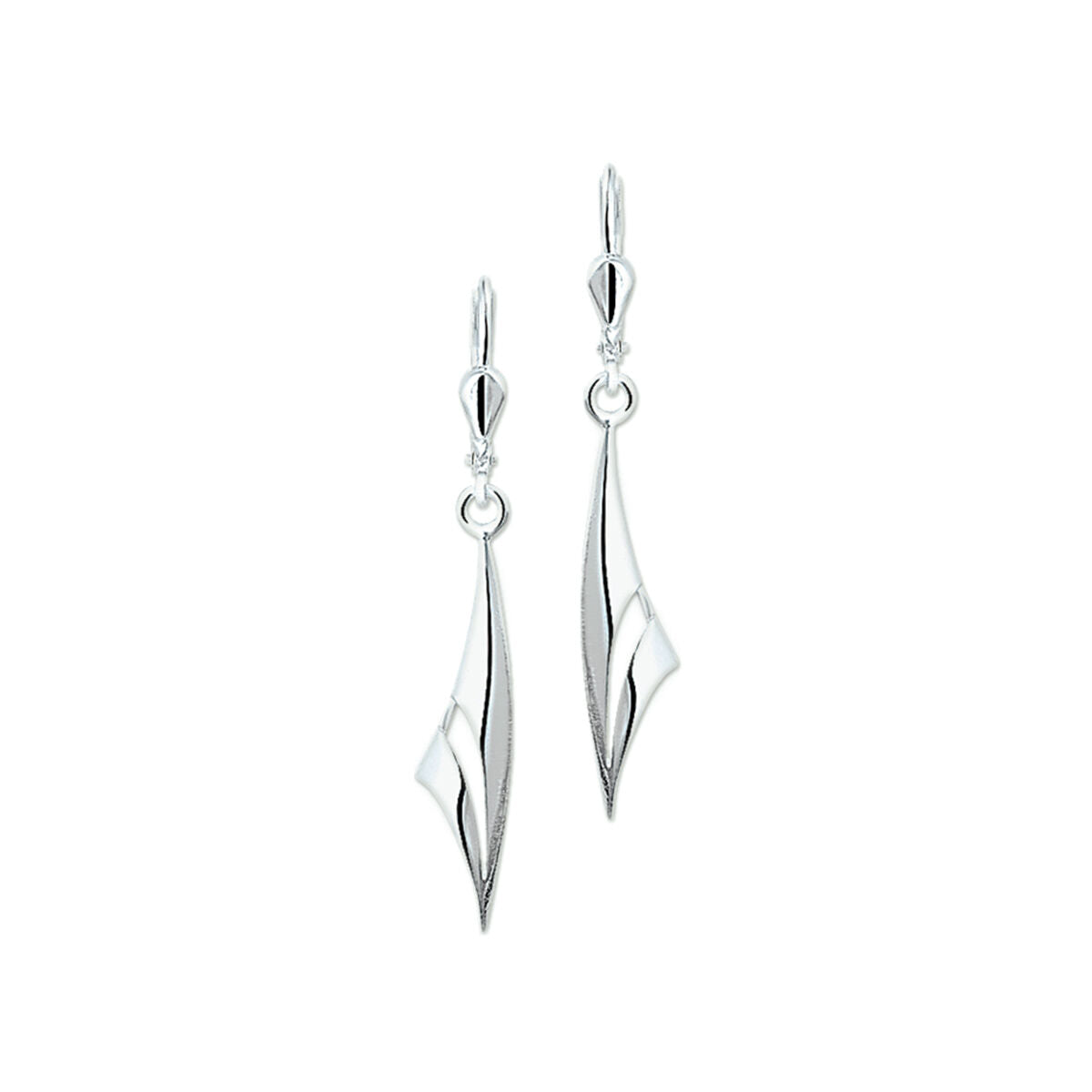 Silberne Ohrhänger mit polierter Oberfläche in eleganter, geschwungener Form