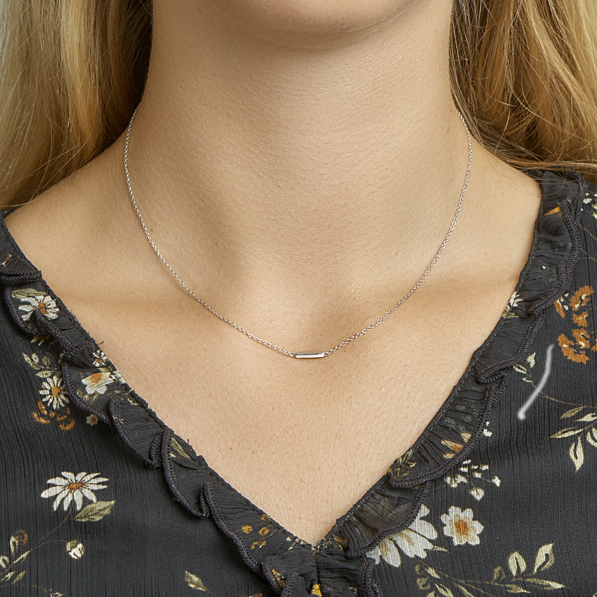 Silberne Halskette mit Balken – rhodiniertes 925er Silber