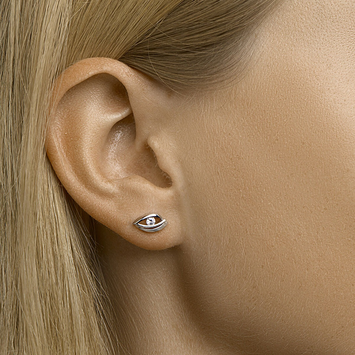 925 Rhodiniertes Silberohrstecker mit Zirkonia