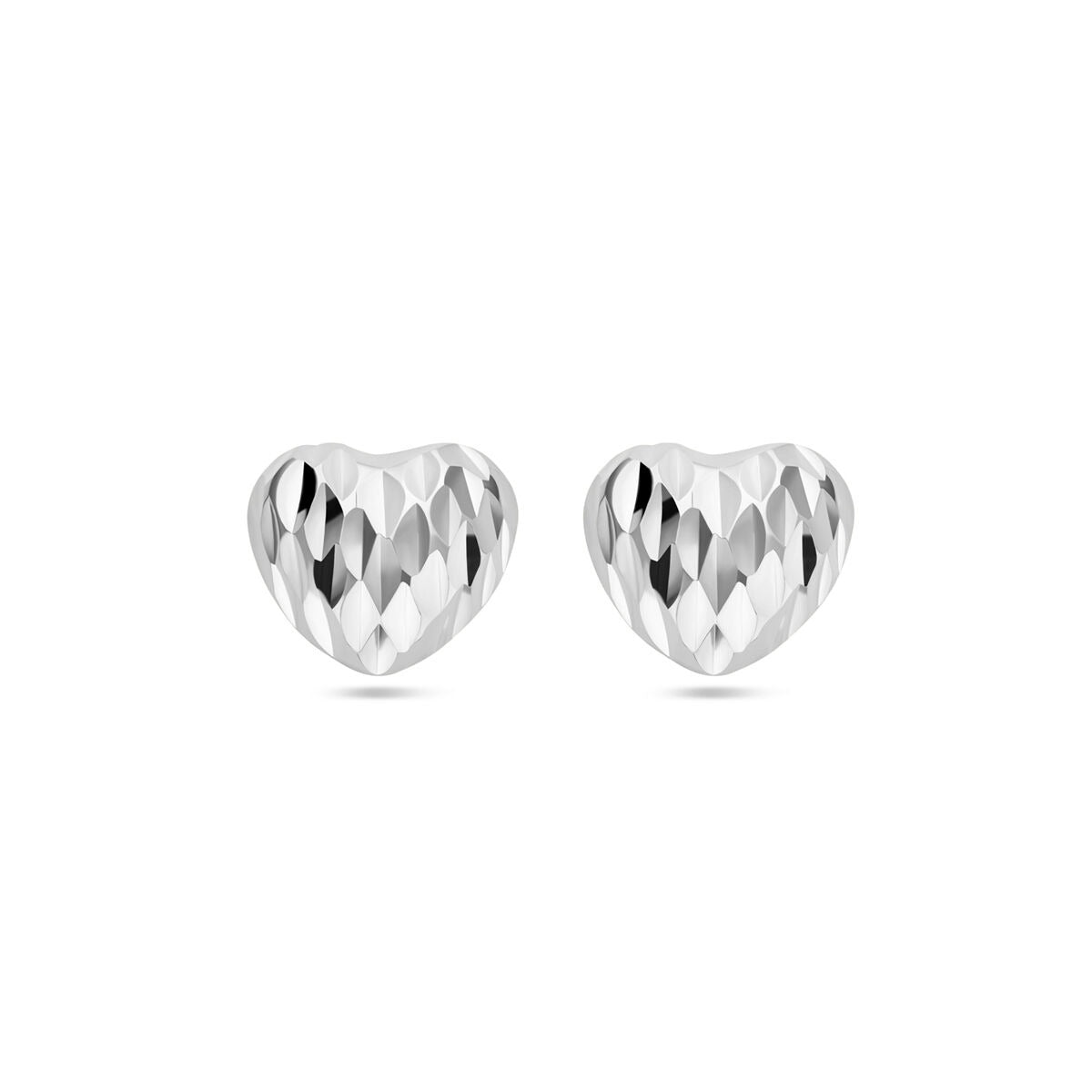 Herzförmige Ohrstecker aus rhodiniertem 925 Silber mit facettiertem Design