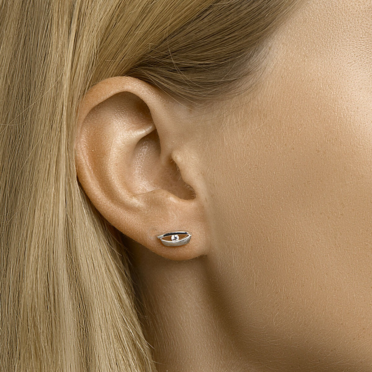 925 Rhodiniertes Silberohrstecker mit Zirkonia