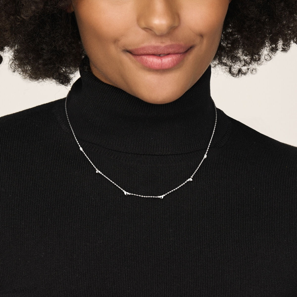 Silberne Damenhalskette mit Herzchen – rhodiniertes Collier 45 cm