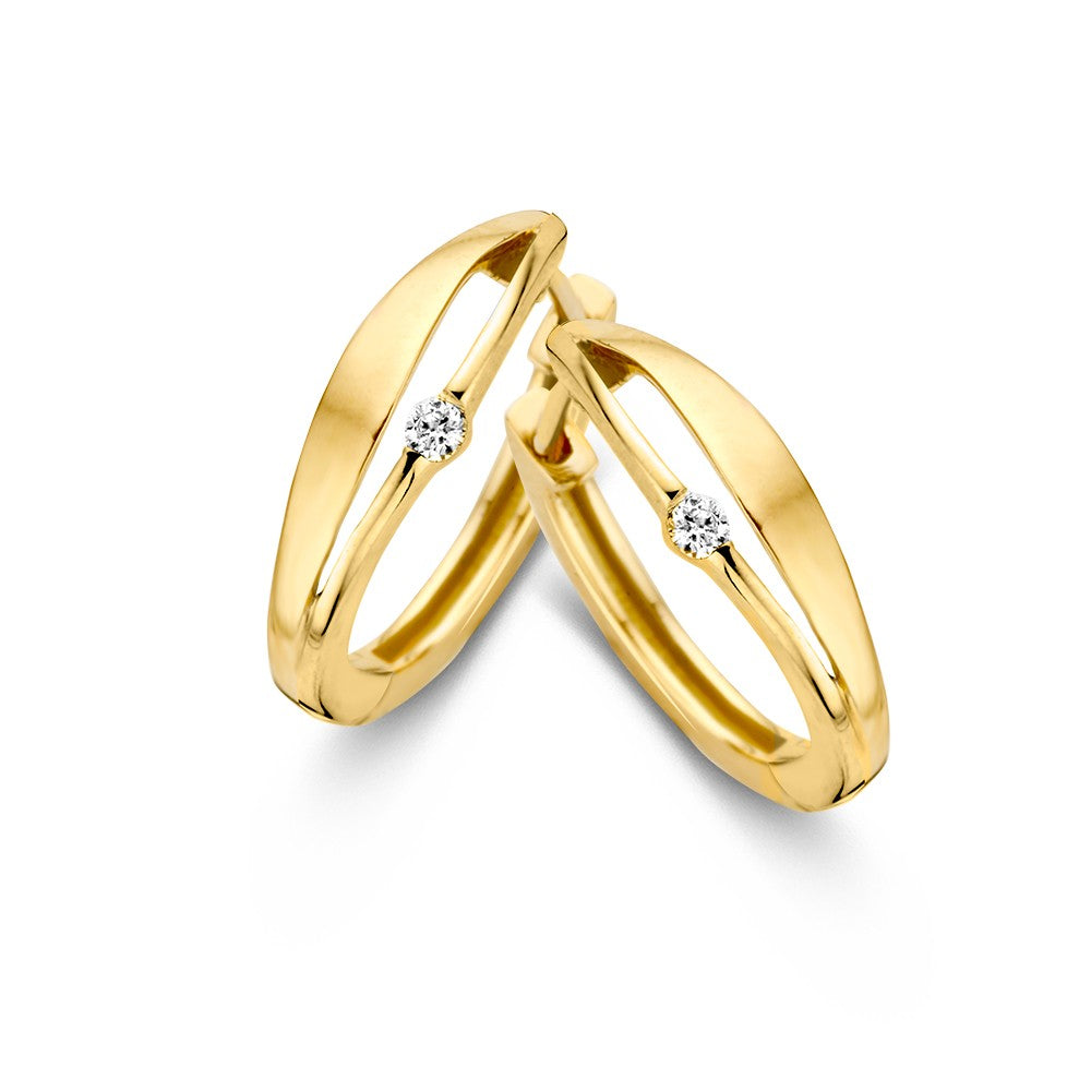 Gelbgoldene Ohringe mit einem Diamanten von 0,03 ct und geschwungener Form