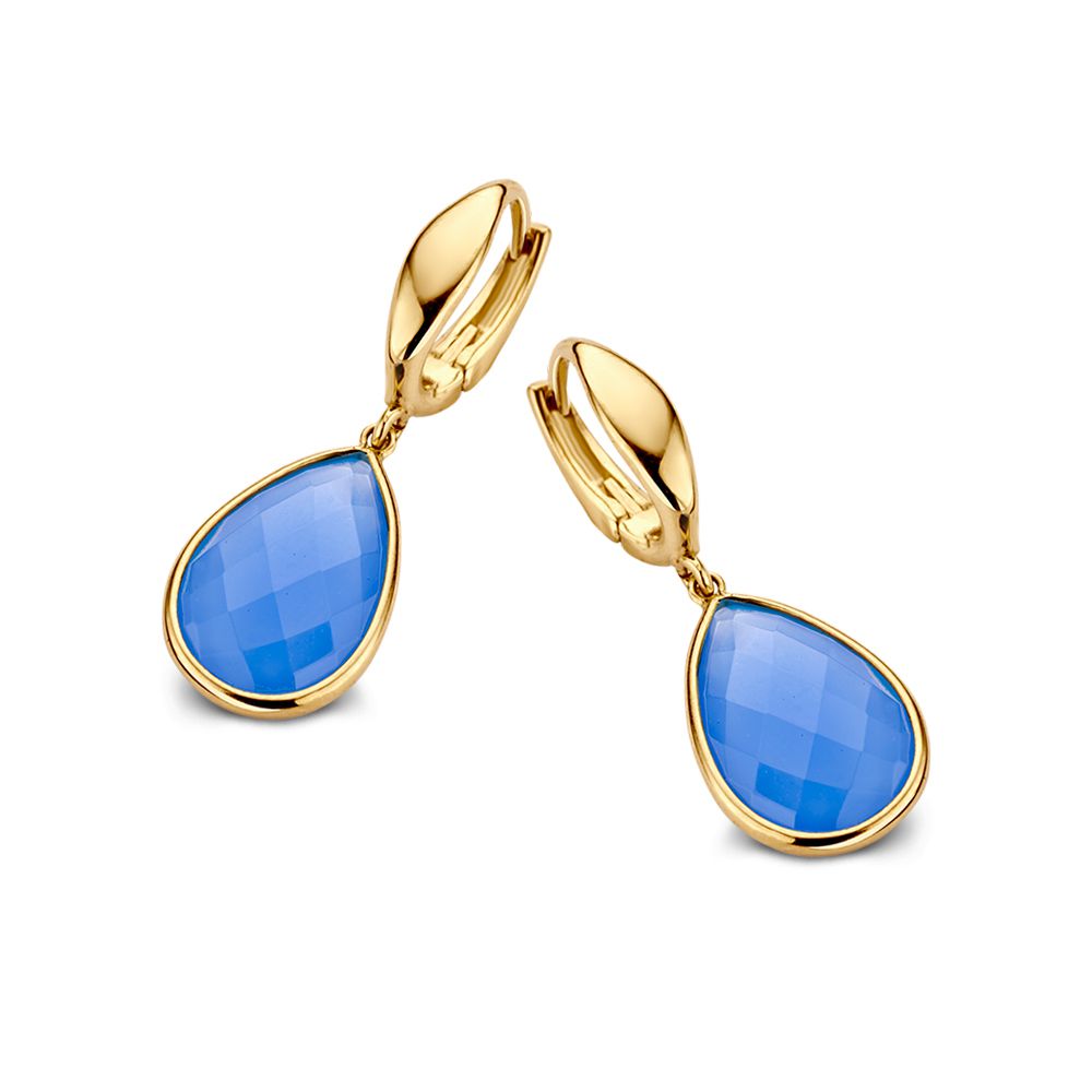 Gelbgoldene Ohrringe mit blauen Chalcedonen in Tropfenform und facettierter Oberfläche