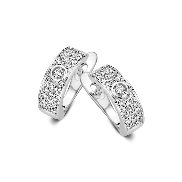Witgouden Oorringen met Diamanten – Subtiele Luxe in Iedere Schittering 0,22 crt.
