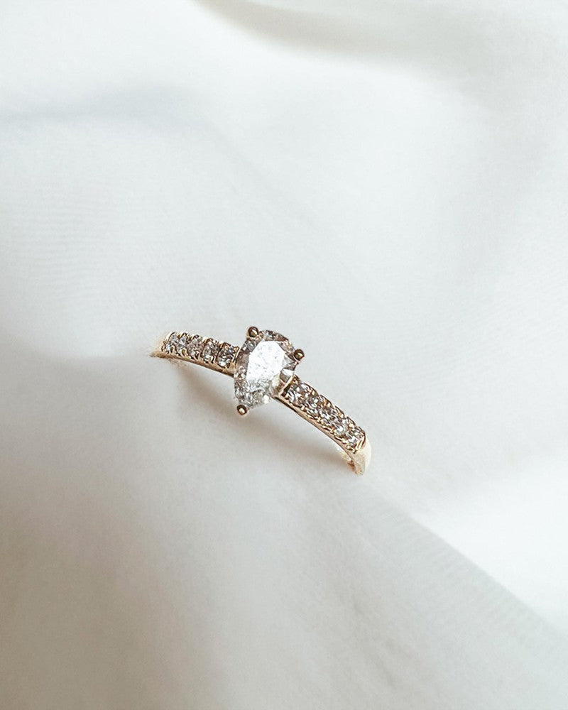 Ring Ava Royal 0,75 Karat Gelbgold