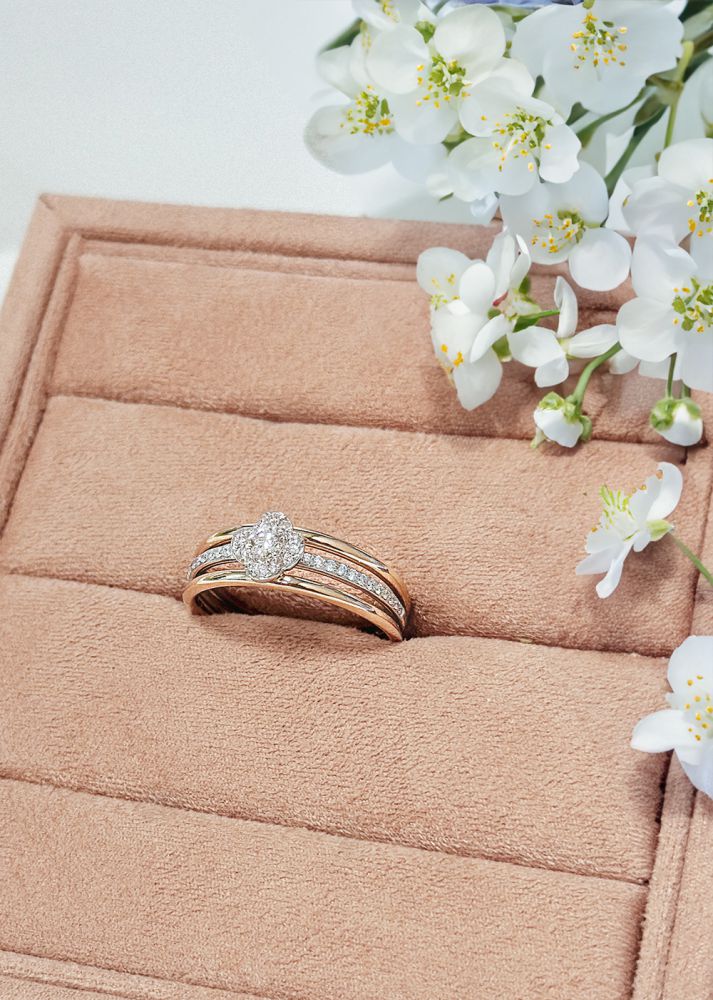 Bicolor Gelb/Weißgold Damenring mit Diamantblütenfassung – 0,28 ct Diamanten, 14 Karat