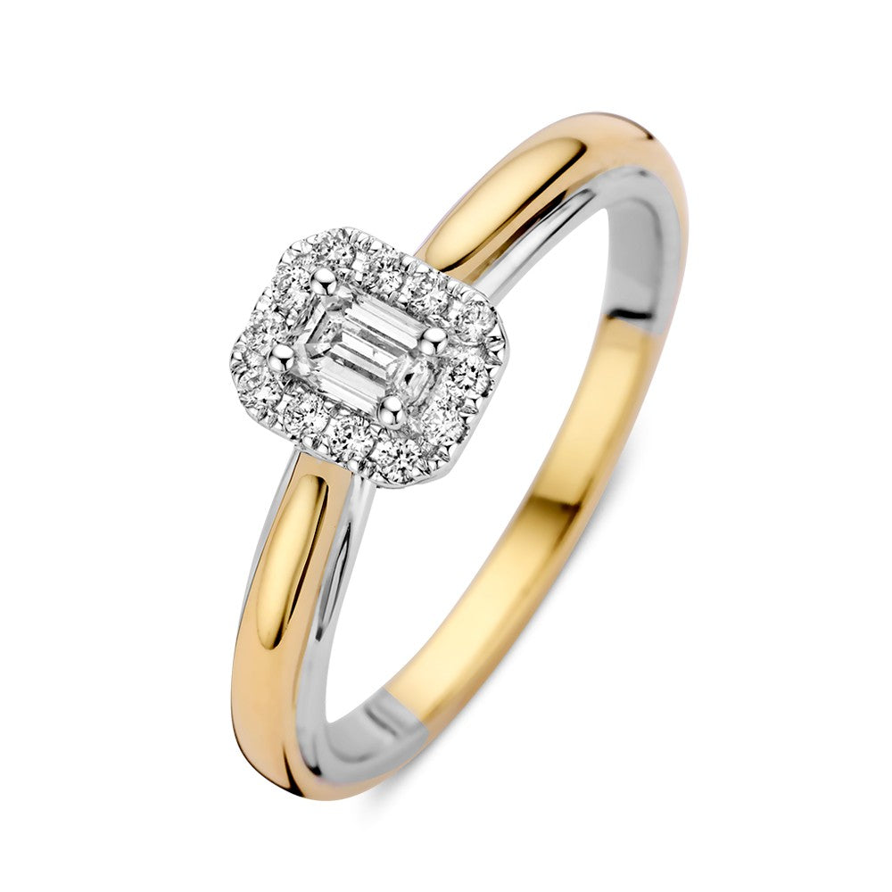 Bicolor Goldring aus 14k mit smaragdschliff Diamant in entourage Fassung und funkelndem Pavé