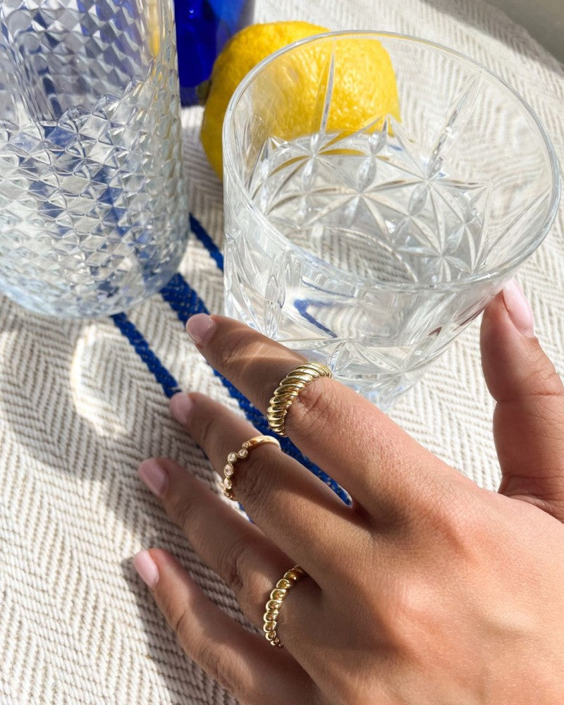 Breiter Gelbgoldring mit gedrehtem Band – 14 Karat Gold, 6 mm breit, 2,1 Gramm