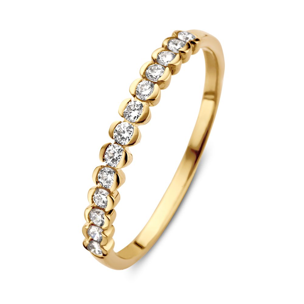 Verfeinerter Ring aus Gelbgold mit Brillanten in besonderer Fassung, insgesamt 0,23 ct.