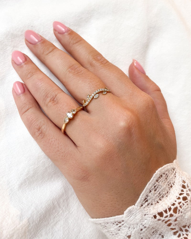 Eleganter Gelbgoldring mit Diamant-Blattdesign – 14 Karat Gold, 0.37ct Diamant