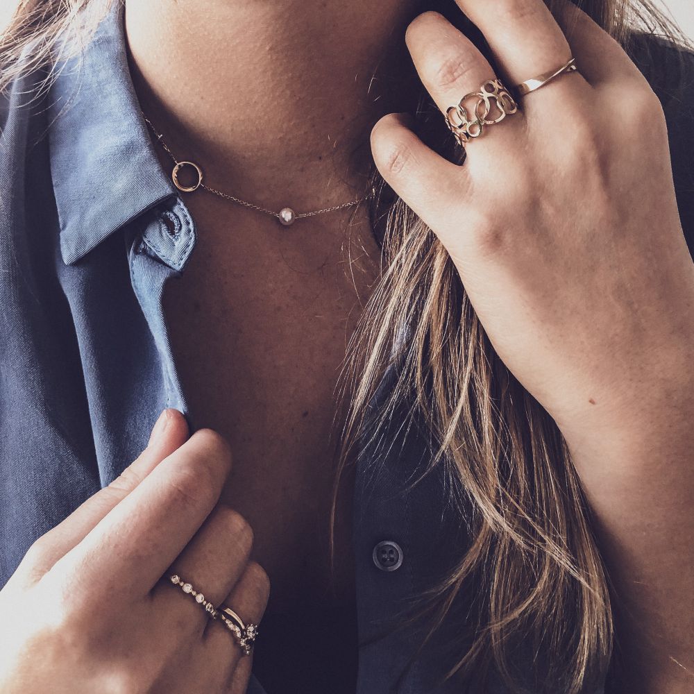 Subtiler Damenring aus Gelbgold mit Zirkonia in glatter Fassung – 14 Karat Gold