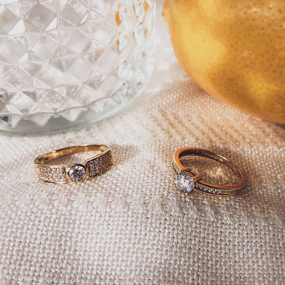 Raffinierter Damenring aus Gelbgold mit Zirkonia – 14 Karat Gold