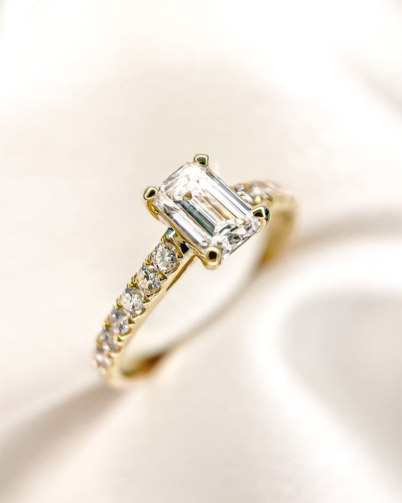 Ring Nora Royal 0,75 Karat Gelbgold