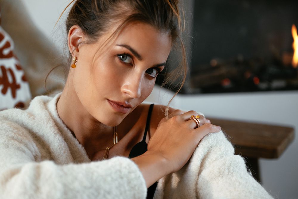 Luxuriöser Ring aus 18 Karat Gelbgold mit Gelbem Saphir und 0,54 Karat Brillanten
