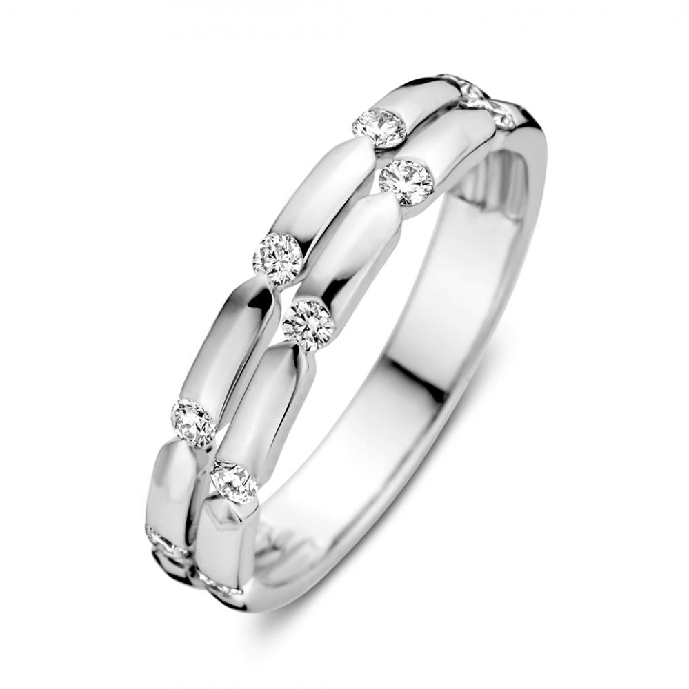 Ring aus Weißgold mit Brillanten, 0,29 ct, glänzende Oberfläche und geschwungene Form