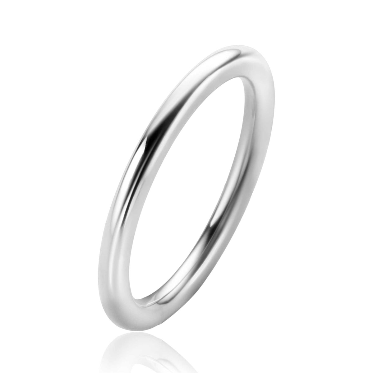Ring aus Silber mit glatter, polierter Oberfläche