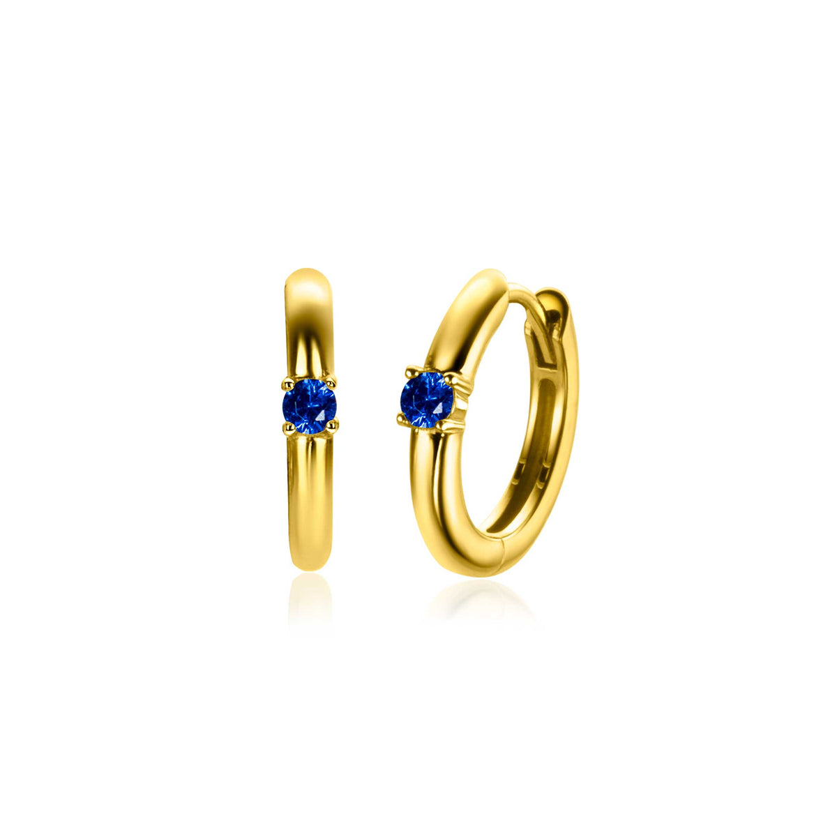 Goldplattierte Creolen mit blauem Edelstein in der Mitte