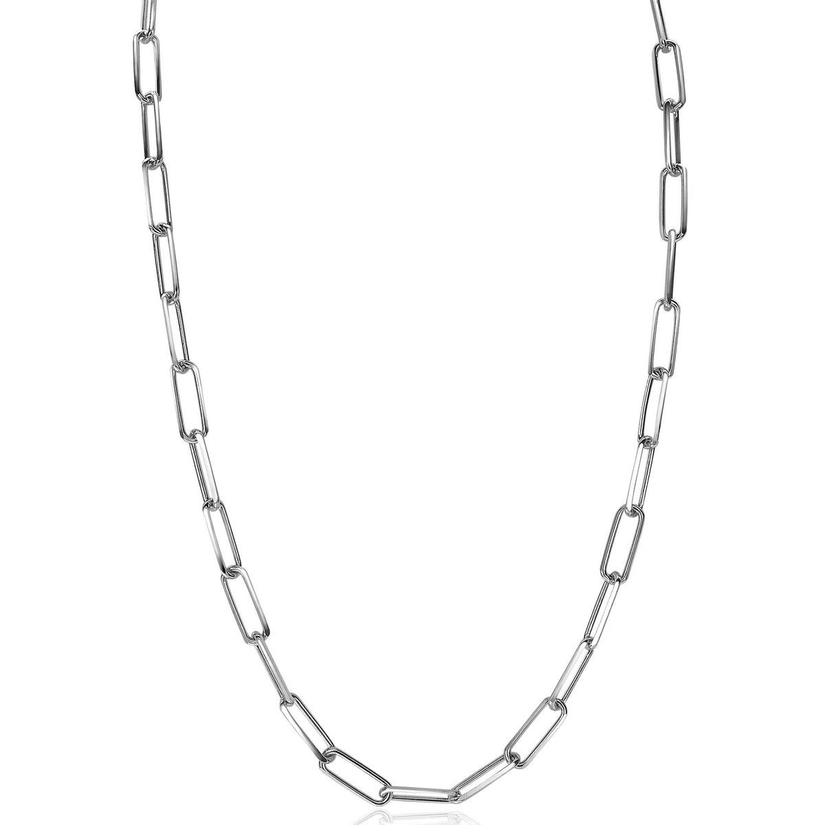 Zilveren ketting met een schakelpand, bestaande uit rechthoekige schakels.