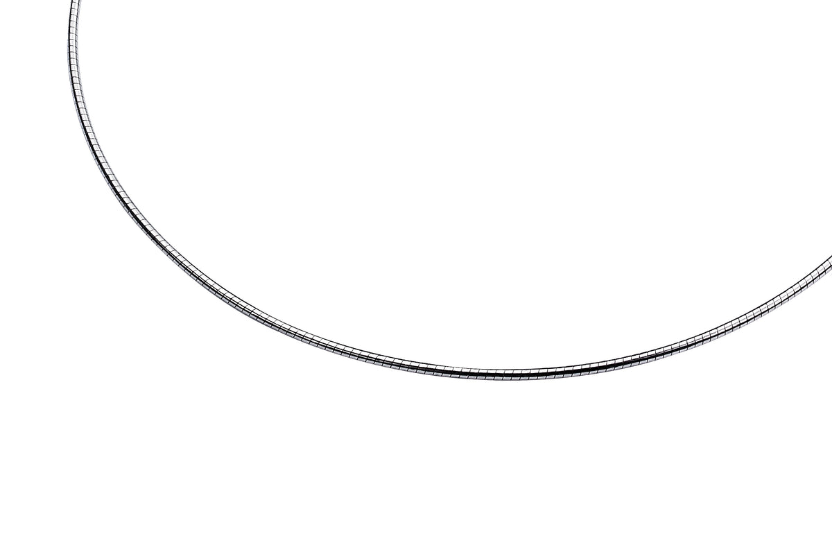 Halskette aus Silber mit glattem, rundem Design und feiner, flexibler Struktur