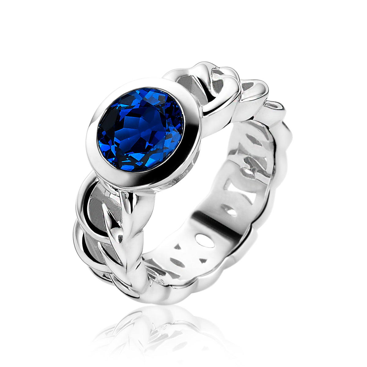 Ring aus Silber mit blauem Edelstein und geflochtenem Design